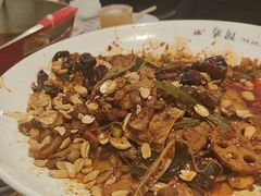 -拿渡·水煮鱼麻辣香锅(王府井奥莱·香江小镇店)