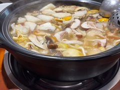 -菌之家·专业纯野生菌火锅·特色炒菌