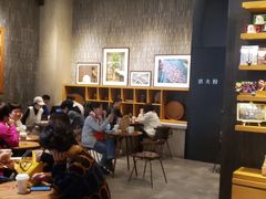 大堂-星巴克臻选(深圳罗湖万象城店)