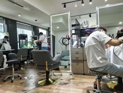 点击看大图 -CE·专业蛋白•羽毛接发·潮色烫染品牌店