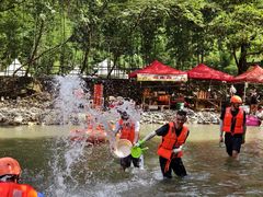 -雅鲁激流探险漂流