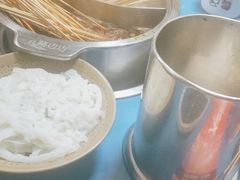 -马路边边麻辣烫串串火锅(体育西路店)