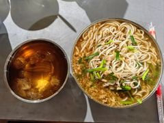 -正宗杨记普洱酸醋米线(总店)
