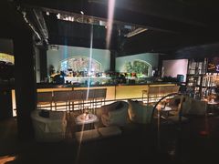 -穹六人间 people 6(岳阳路店)