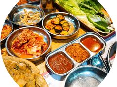 -青瓦炭韩潮烤肉(花园道店)