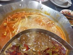 -由衷贵州酸汤牛肉火锅(新桥店)