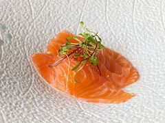 三文鱼温泉蛋配鱼子-Solo(衡山路店)