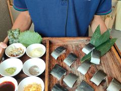 -围炉肉舍•炭烤活鳗•丹东海鲜烤肉(步行街店)