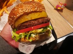 -The Habit Burger Grill 哈比特汉堡(复兴soho店)