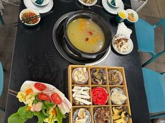 -野菌皇海景野生菌火锅(滨海大道店)
