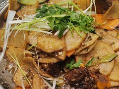 -三江源美食城