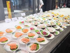 -雍容荟帝王蟹活龙虾展台自助(IFS黑金店)
