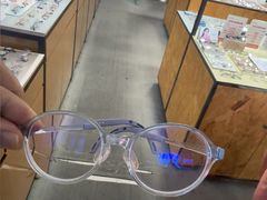 -罗伯特眼镜·蔡司官方授权(罗湖国贸店)