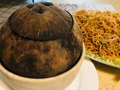 原只椰子虫草花煲老鸡-喜鹊茶点.啫煲(车陂店)