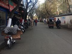 -烤鸭肉夹馍鸭汤店