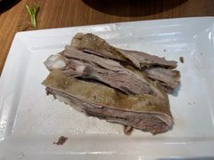 手抓羊肉-贯贯吉·清真餐厅(浙江中路店)