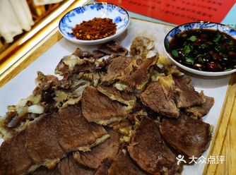 这是我的最爱，烂腌菜的味道，混合着土豆的香气