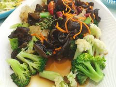 -鲜得莱渔港·小平岛海胆馆(七贤岭店)