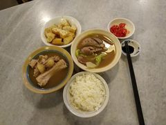 -黄亚细肉骨茶(仰光路店)