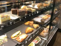 自助取餐区-星巴克(杭州西湖银泰1F店)