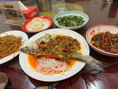 -堂瓦里·33年传统赣菜(第一街区店)