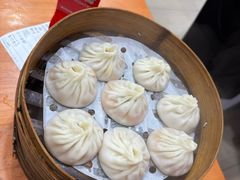 -莱莱小笼·乔艾