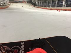 -乔波室内滑雪场