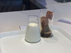 黑砖拿铁-dotcom coffee古点咖啡(致真大厦店)