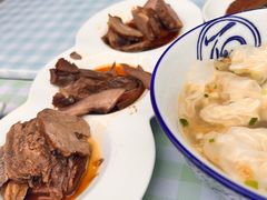 -财兜兜大黄山小馄饨