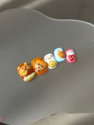 点击看大图 -小乐化妆美甲半永久培训学校