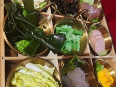 -三顾烤庐·烤鱼·烧烤·龙虾(奉贤店)