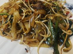 特色牛肉炒河粉-牛八宝桂林米粉(八里庄店)