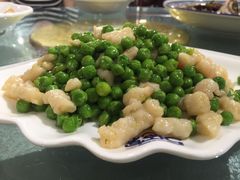 -梓檚中餐厅湖北菜小龙虾武昌鱼排骨藕汤(黄鹤楼店)