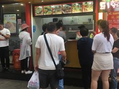 -冯姐生蚝(迎宾广场店)