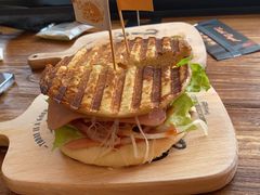 俱乐部贝果-Catch Bagel(芳草地店)