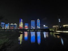 -万绿园