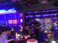 -UP嘻哈酒吧(粉巢店)