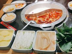 -井格重庆火锅(西直门凯德Mall店)