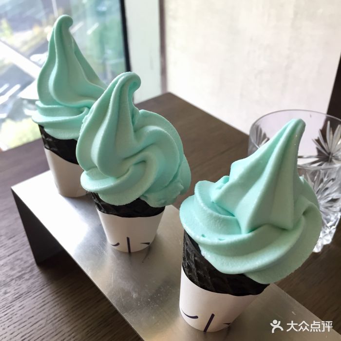 小大董(luone凯德店)薄荷冰淇淋图片