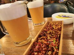 -爱啤精酿·民谣酒馆(滨江店)