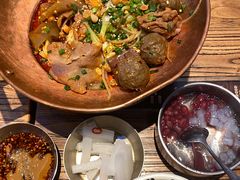 -成都你六姐·牛肉冒菜(上海环宇荟店)