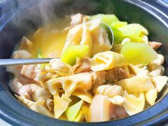 -松沪名灶·豆浆鱼头·新上海菜(飞航吾悦广场店)
