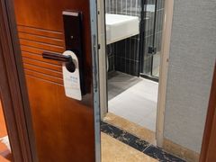 -墨客悦庭酒店(长沙麓谷涉外经济学院店)