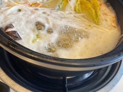 -东椰·海南椰子鸡火锅(朝阳门店)