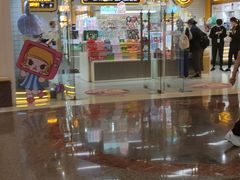 -泡泡玛特POPMART(上海环球港店)