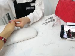 -徐珍美甲