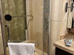-花水湾第一村温泉大酒店