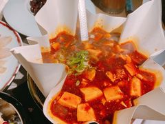 -穹六人间 people 6(岳阳路店)