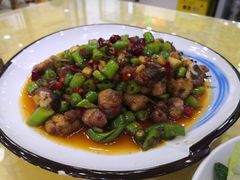 -乡土特色.冷锅鱼.牦牛肉汤锅