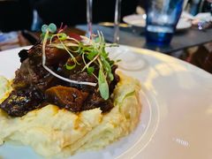 厚切和牛牛舌土豆泥-YUE·6·西式融合餐厅(外滩六号店)